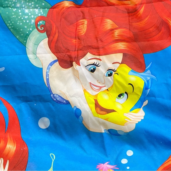 the little mermaid shower curtain NWOT Disney no hooks disney princess - Picture 3 of 8